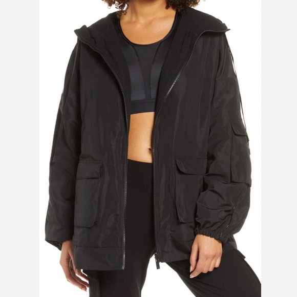 ALO Yoga Jackets & Blazers - NWOT ALO Yoga Legion Reversible Hooded Oversized Black Jacket (Sz XS)